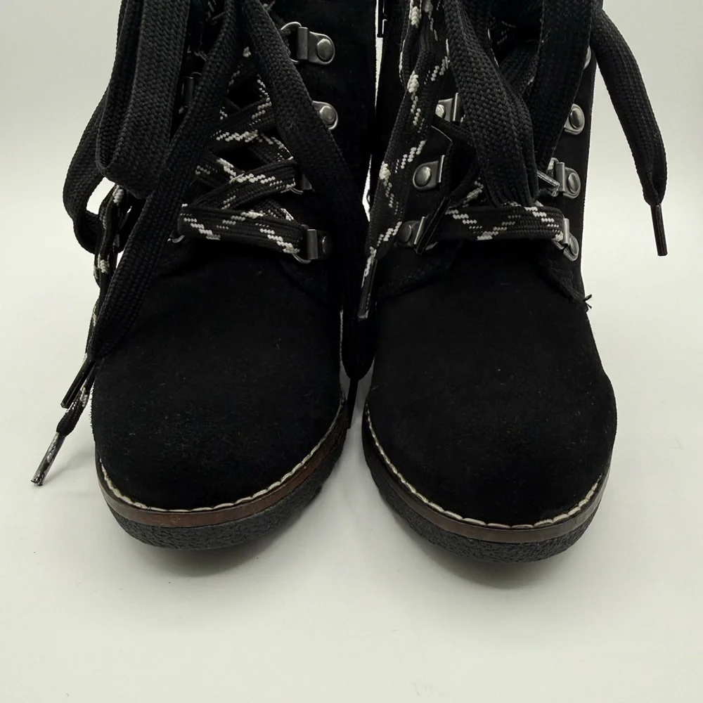 White Mountain Liberty Regular Lace-Up Wedge Booties Size 9.5M